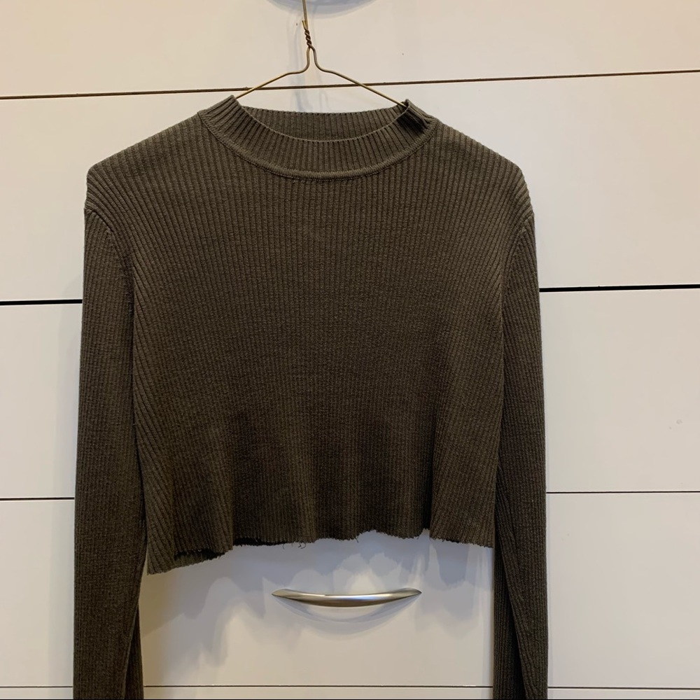 Brown Cropped Sweater 💩